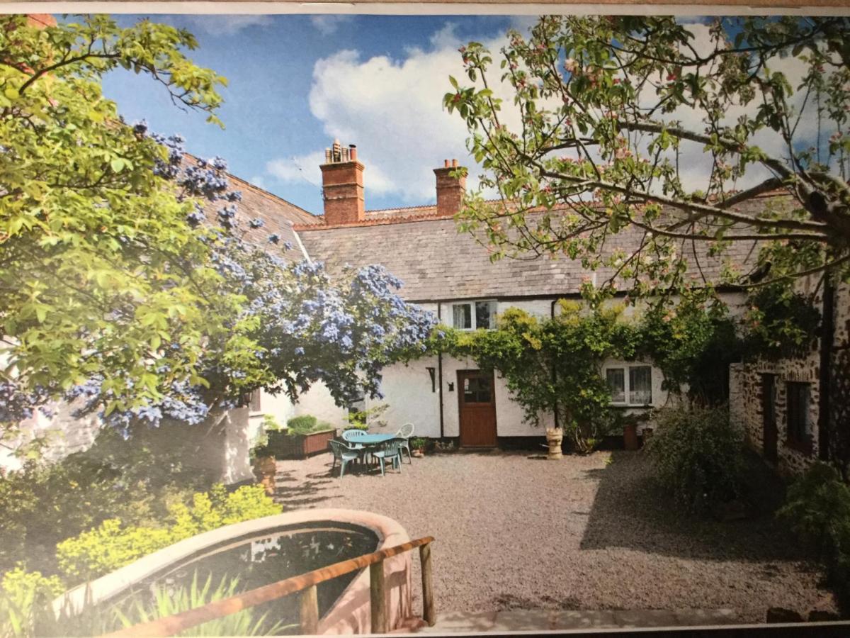 Steps Farmhouse B&B Minehead Exterior photo